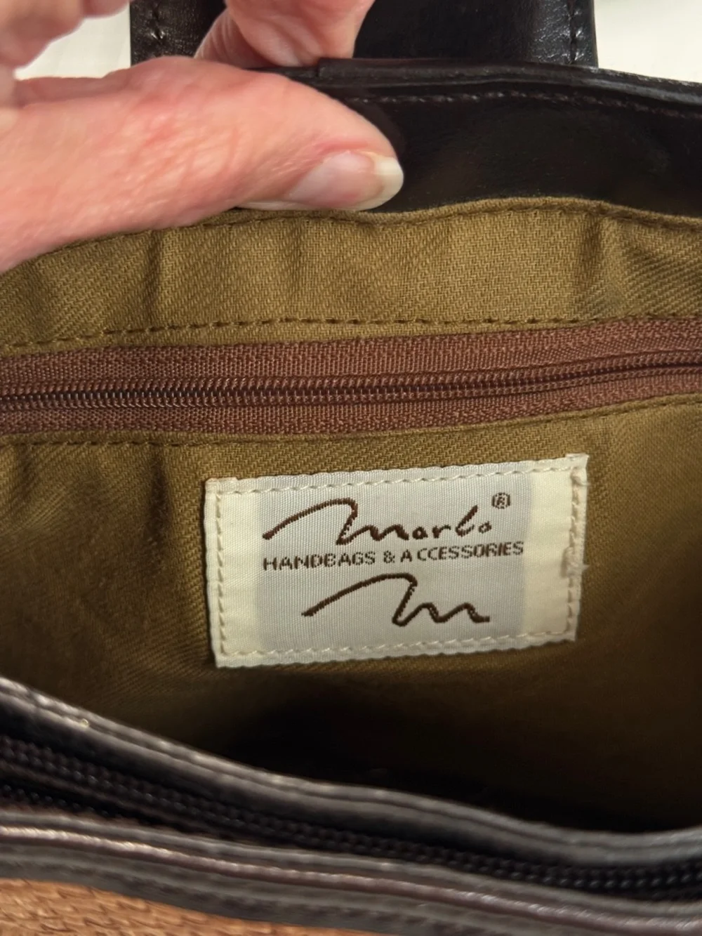 Straw & Croc Embossed Crossbody Bag - Picture 9 of 11